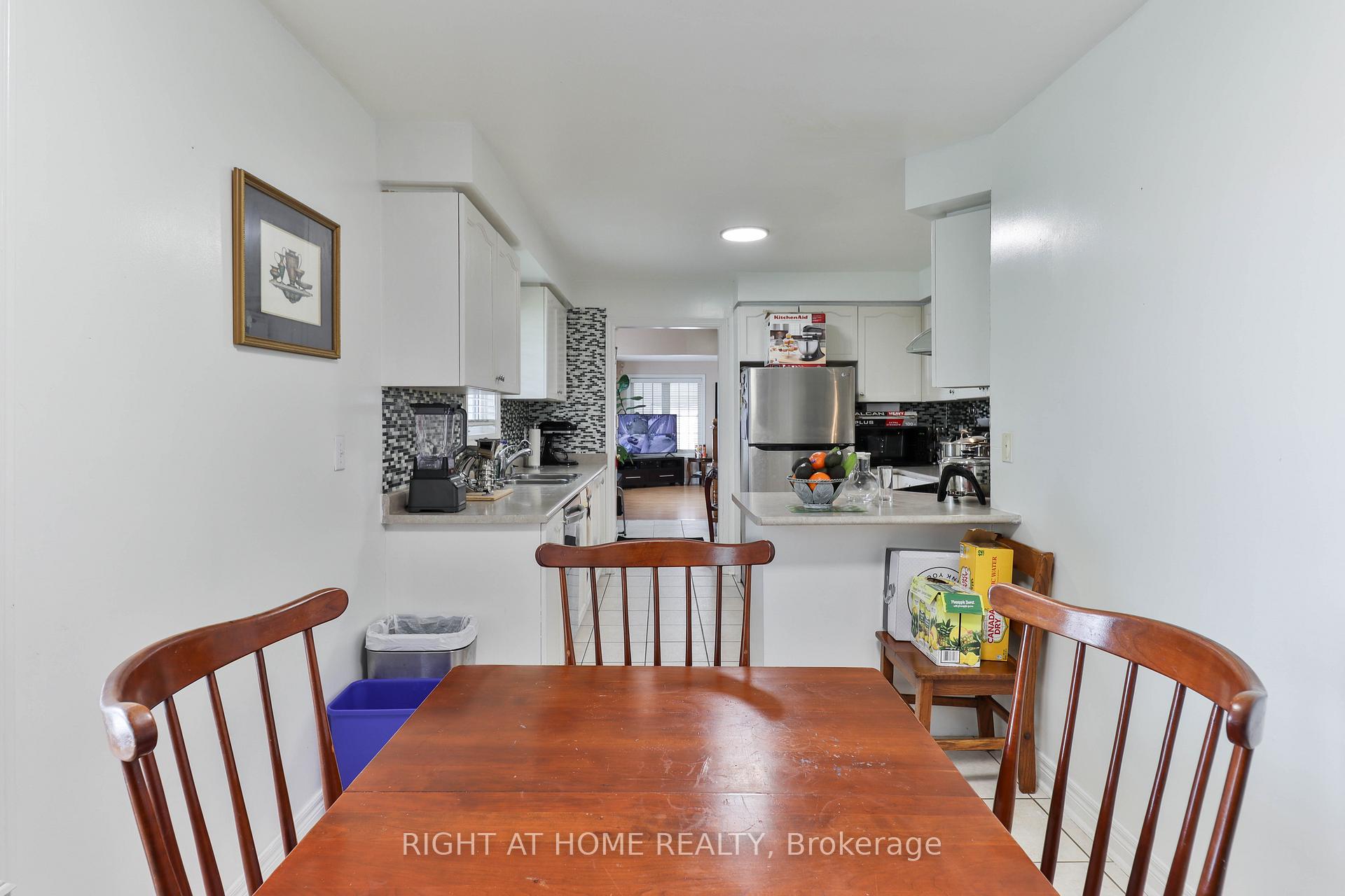 Photo 35 of 1 Eastview Gate, Brampton, Bram East — HOMEH