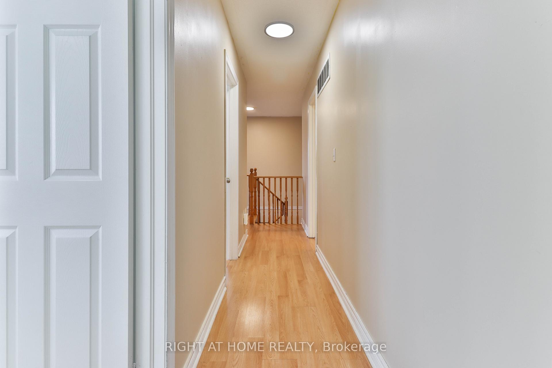 Photo 14 of 1 Eastview Gate, Brampton, Bram East — HOMEH
