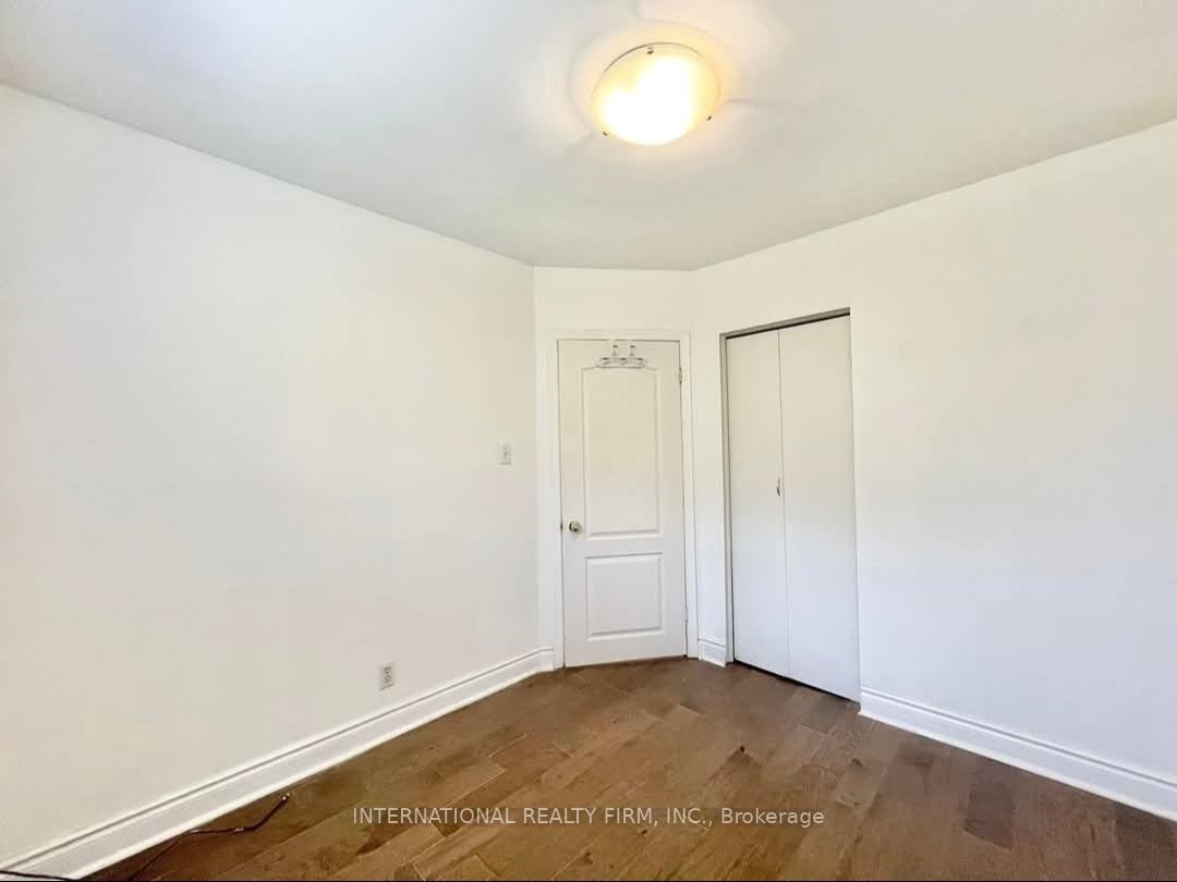 Photo 19 of Unit Main Flr, 43 Bailey Crescent, Aurora, Aurora Highlands — HOMEH