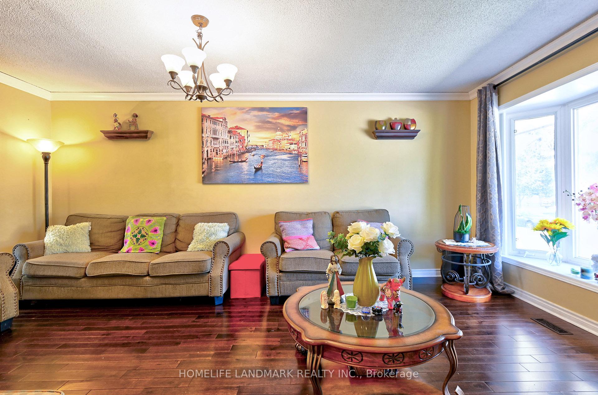 Photo 4 of 67 Crawford Drive, Brampton, Madoc — HOMEH