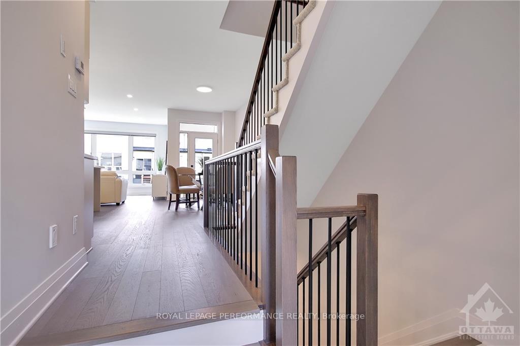 Photo 3 of 721 Capricorn Circle, Ottawa, Riverside South/Gloucester Glen — HOMEH