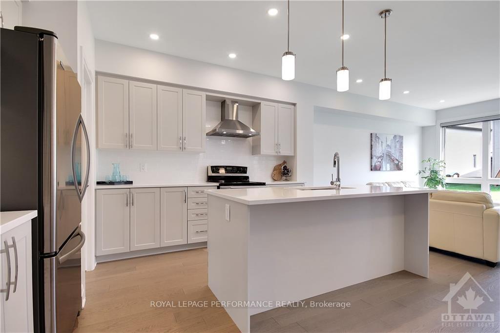 Photo 7 of 721 Capricorn Circle, Ottawa, Riverside South/Gloucester Glen — HOMEH