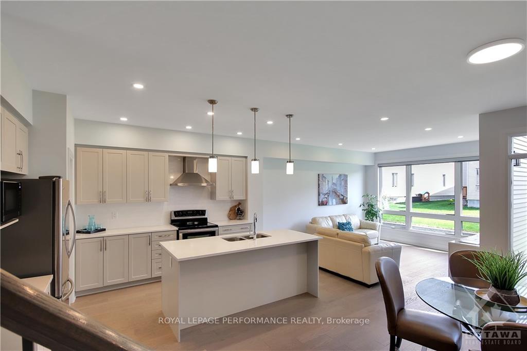 Photo 10 of 721 Capricorn Circle, Ottawa, Riverside South/Gloucester Glen — HOMEH