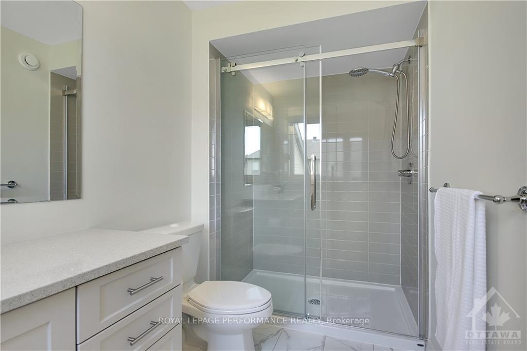 Photo 18 of 721 Capricorn Circle, Ottawa, Riverside South/Gloucester Glen — HOMEH