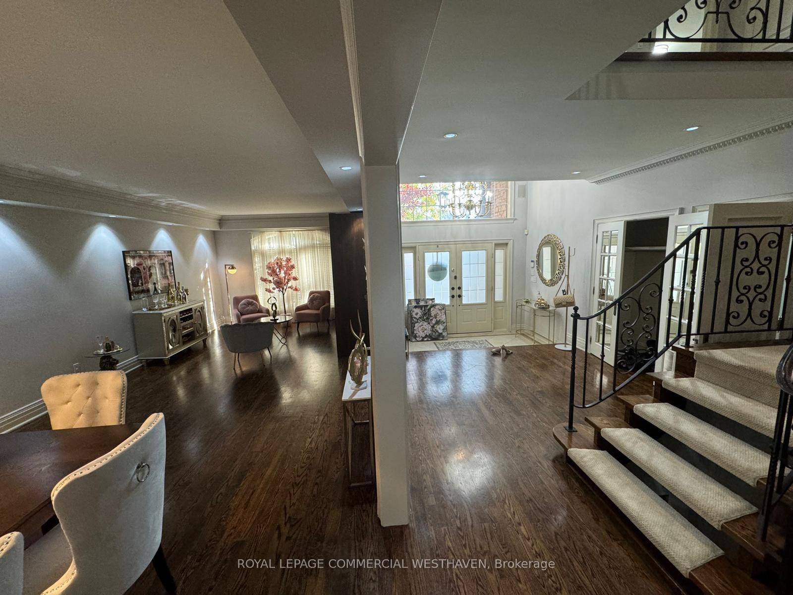 Photo 4 of 36 Cartwright Boulevard, Vaughan, East Woodbridge — HOMEH