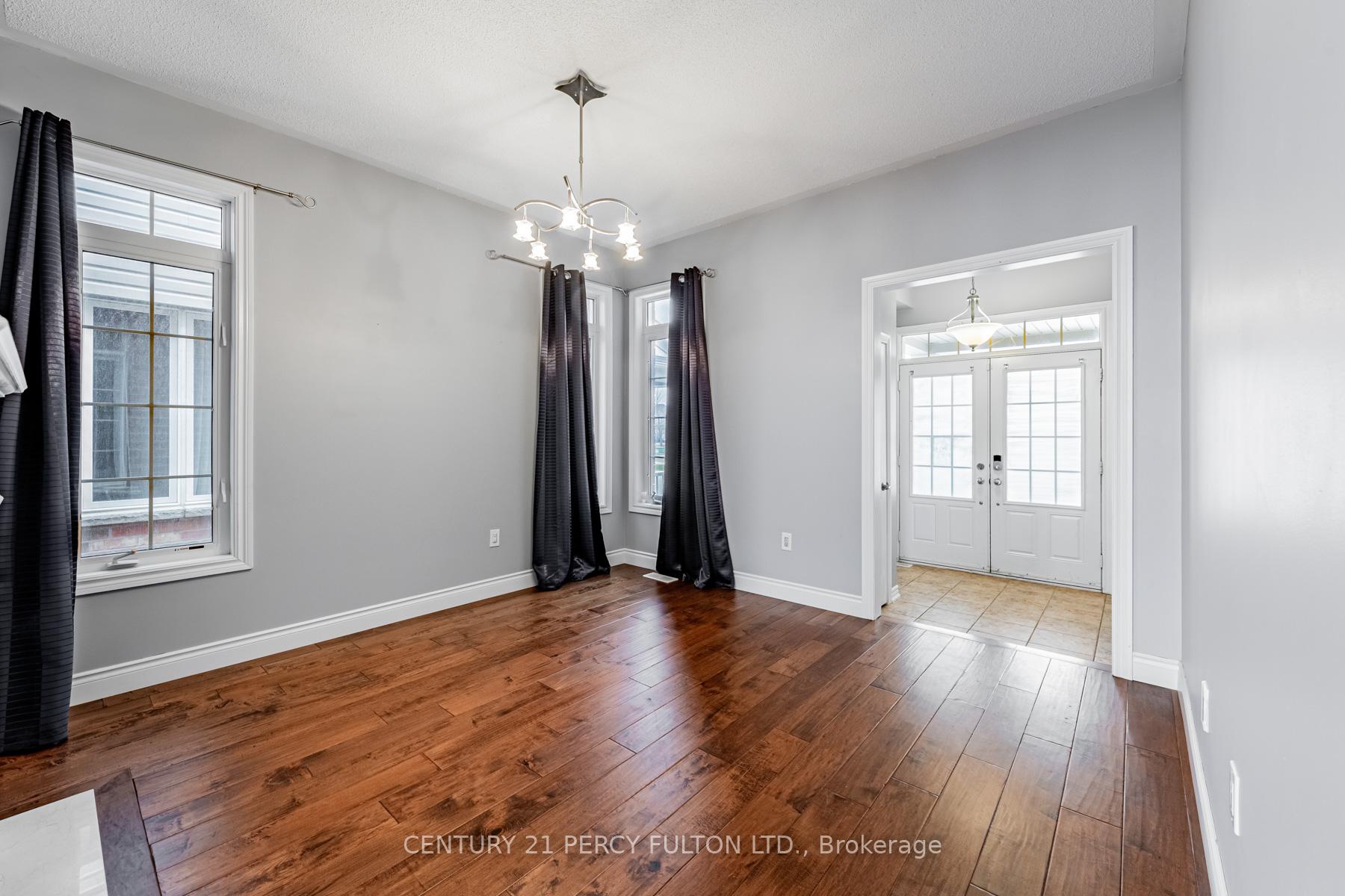 Photo 4 of 11 Gamble Drive, Ajax, Northeast Ajax — HOMEH