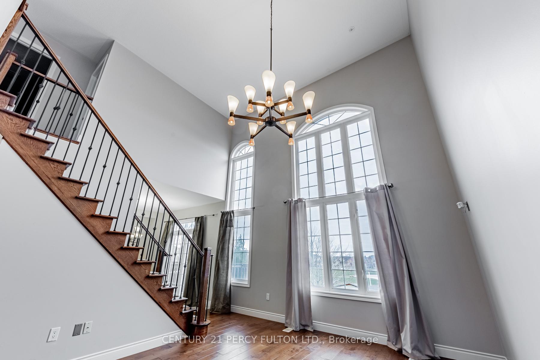 Photo 7 of 11 Gamble Drive, Ajax, Northeast Ajax — HOMEH