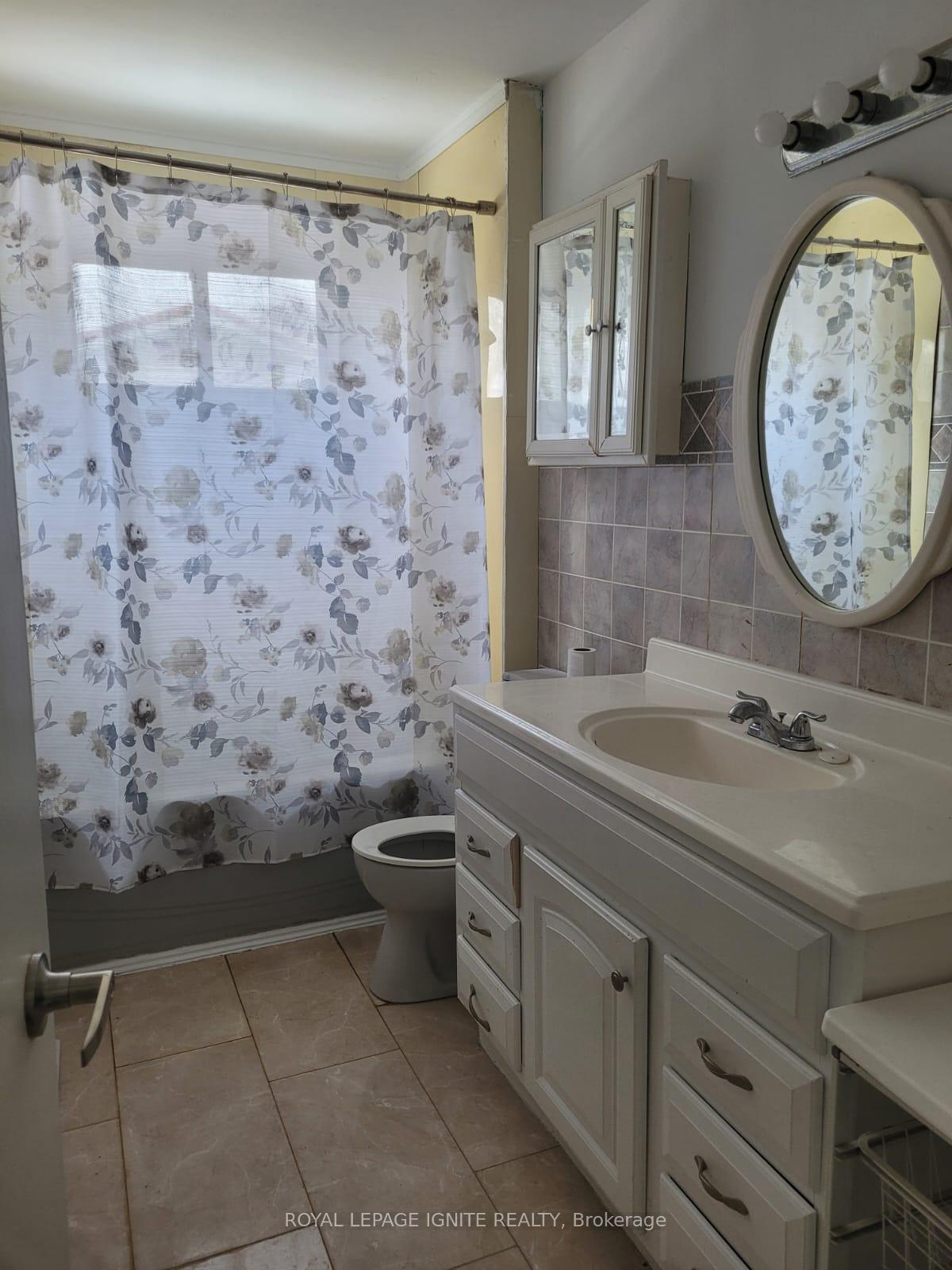 Photo 8 of 26 Carberry Crescent, Brampton, Madoc — HOMEH