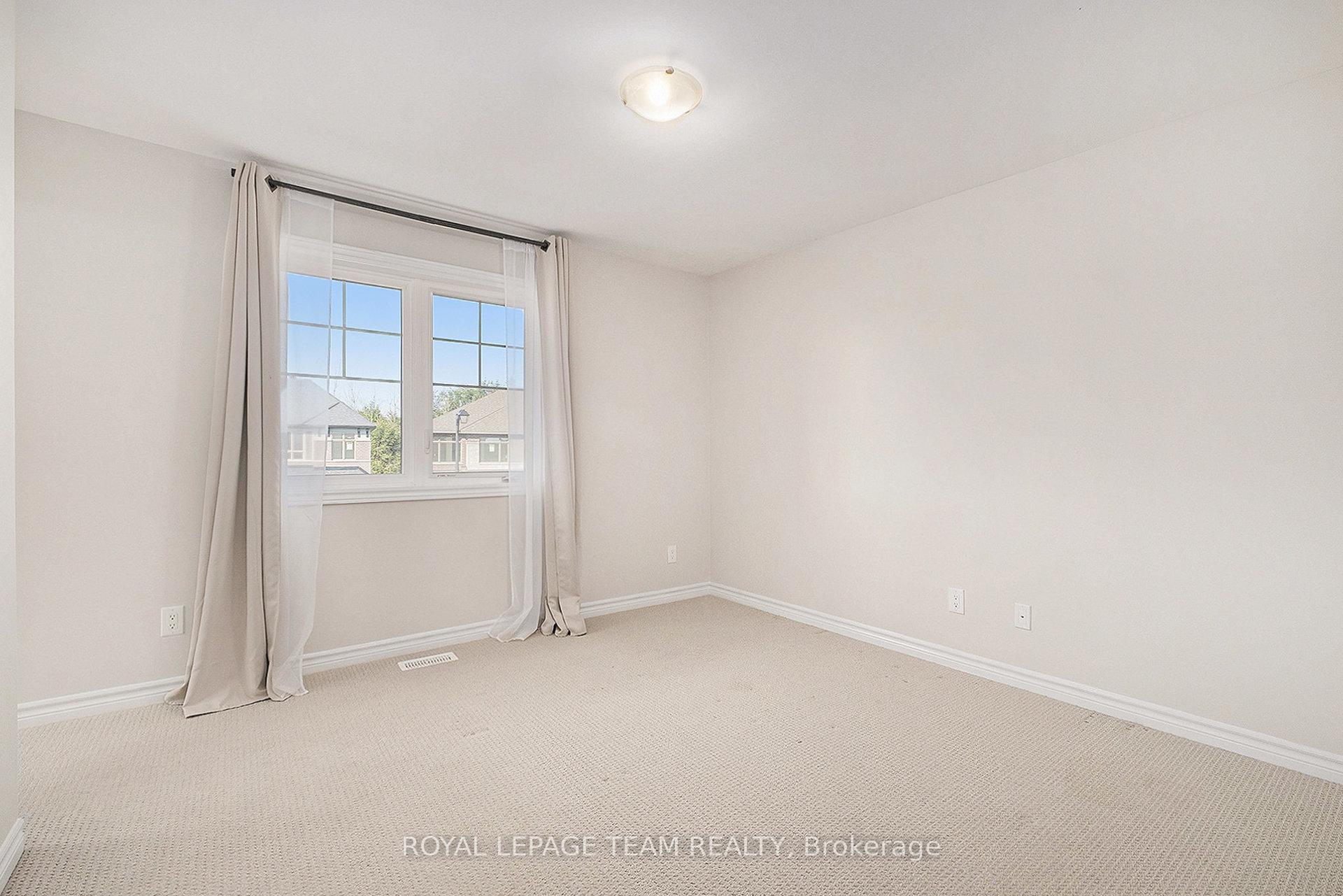 Photo 19 of 130 Wabikon Crescent, Ottawa, Blossom Park/Kemp Park/Findlay Creek — HOMEH