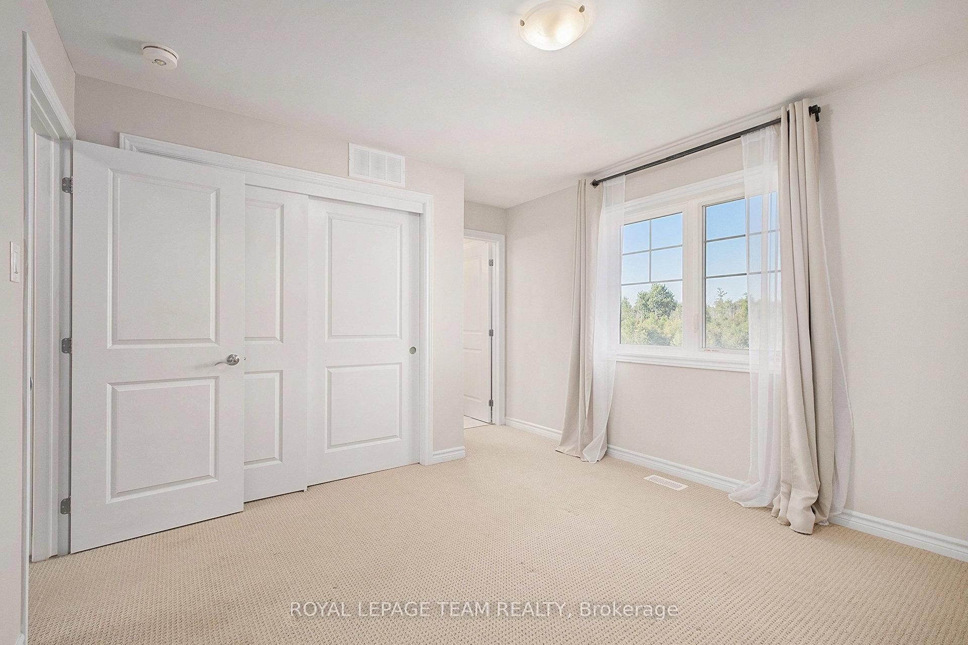 Photo 14 of 130 Wabikon Crescent, Ottawa, Blossom Park/Kemp Park/Findlay Creek — HOMEH