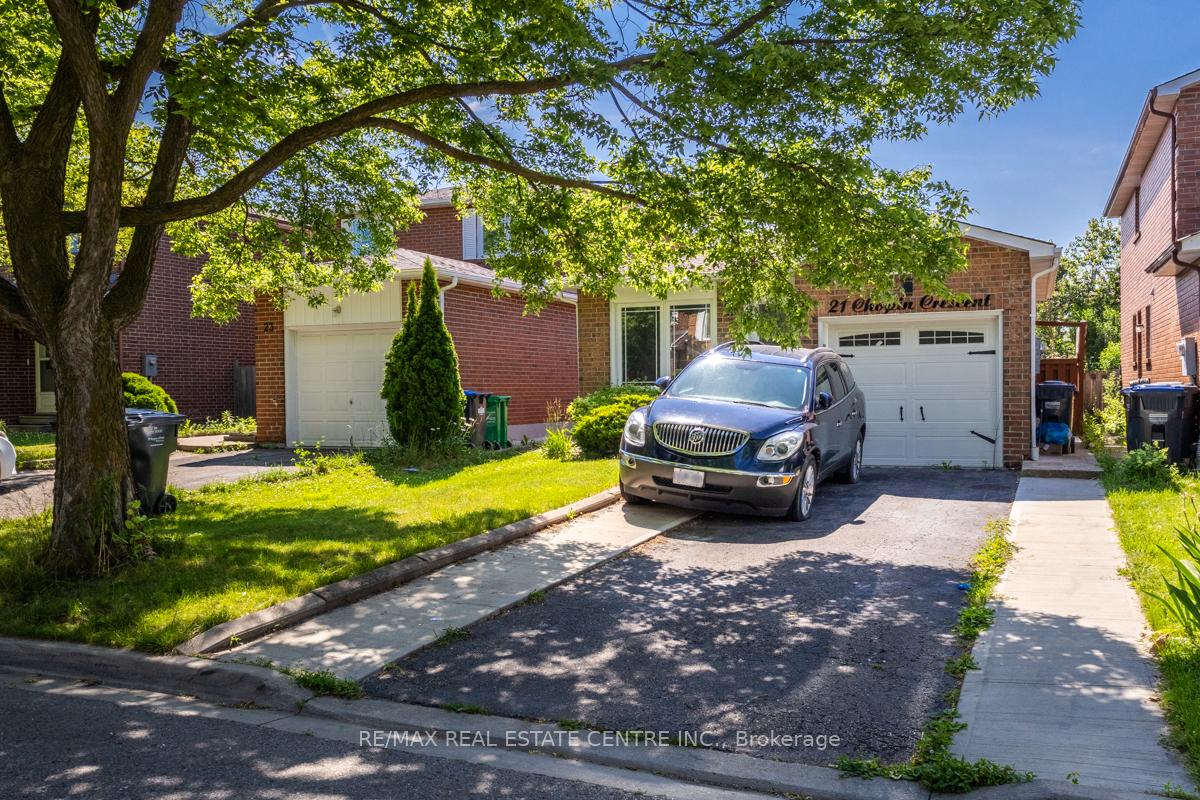 Photo 7 of 21 Chopin Crescent, Brampton, Brampton South — HOMEH