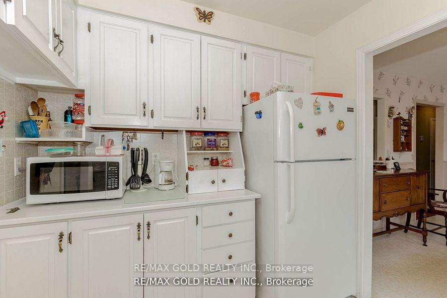 Photo 9 of 31 Fallingdale Crescent, Brampton, Southgate — HOMEH