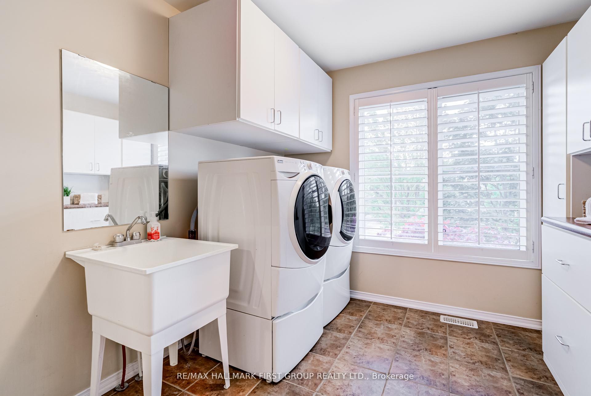 Photo 15 of 40 Galea Drive, Ajax, Central East — HOMEH