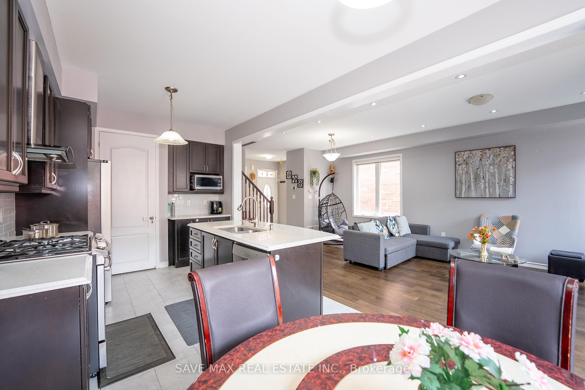 Photo 4 of 30 Polstar Road, Brampton, Northwest Brampton — HOMEH