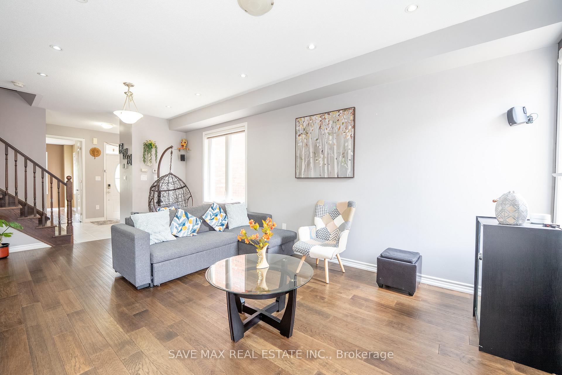 Photo 7 of 30 Polstar Road, Brampton, Northwest Brampton — HOMEH