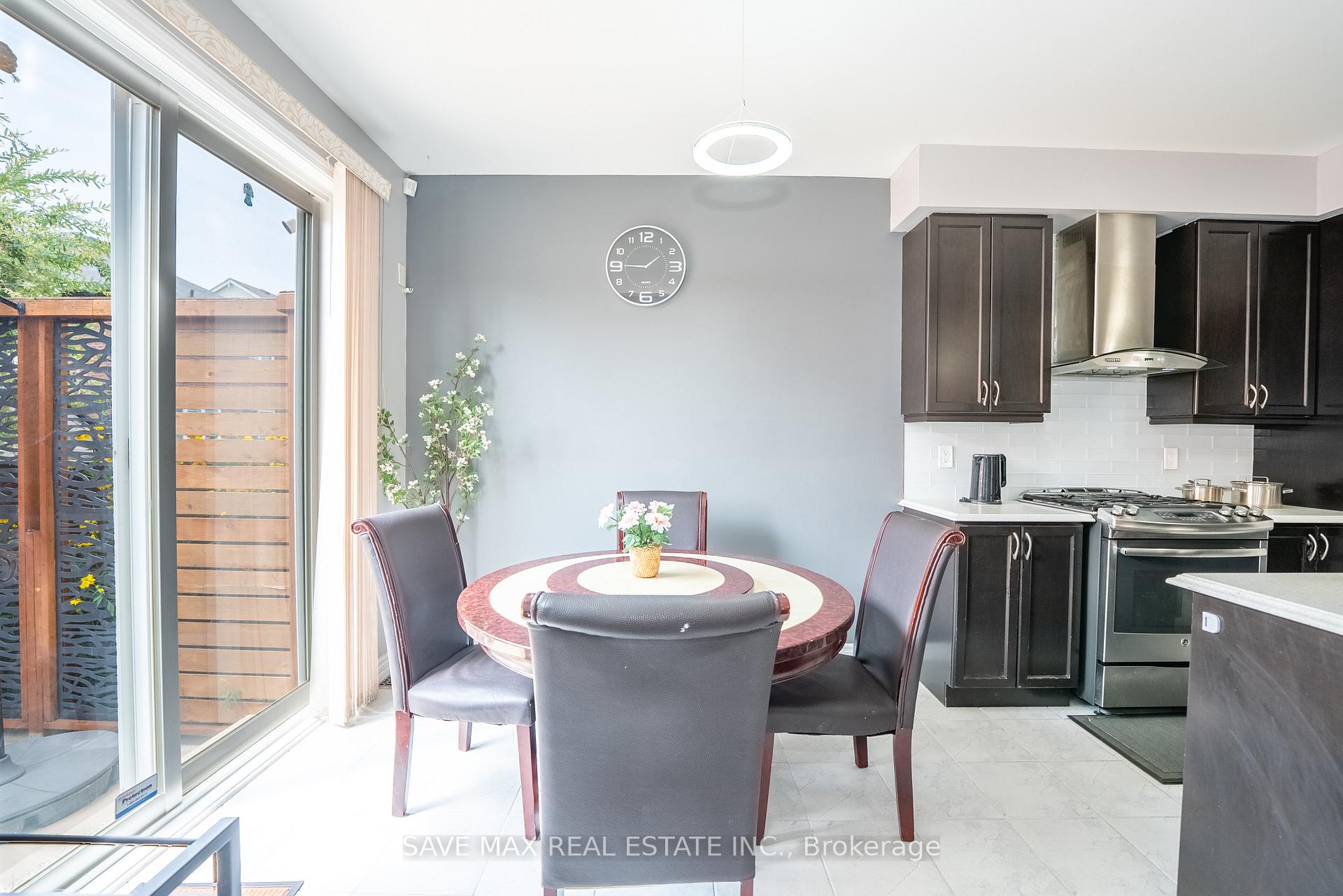 Photo 10 of 30 Polstar Road, Brampton, Northwest Brampton — HOMEH