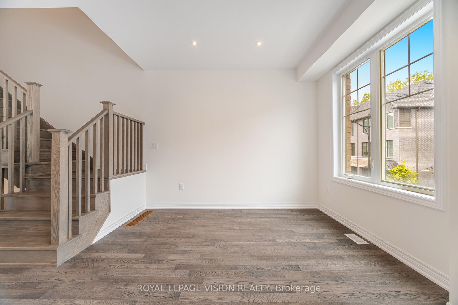 Photo 9 of 38 Folcroft Street, Brampton, Credit Valley — HOMEH