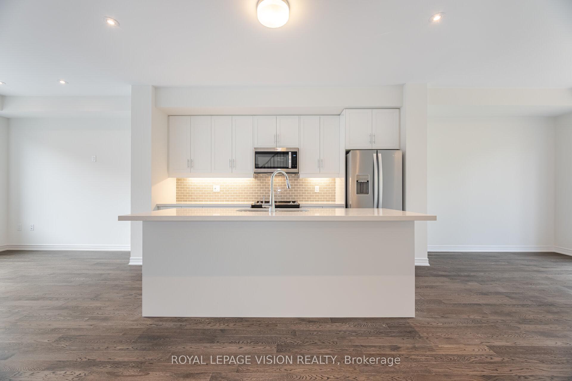 Photo 12 of 38 Folcroft Street, Brampton, Credit Valley — HOMEH
