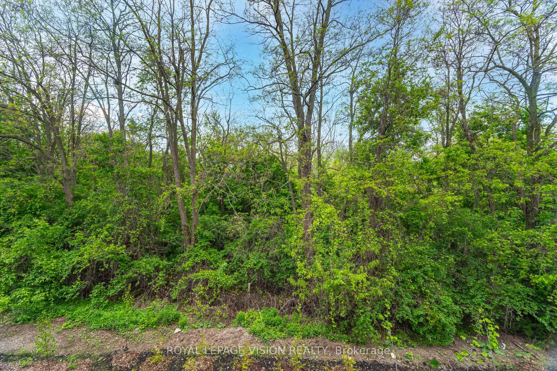 Photo 20 of 38 Folcroft Street, Brampton, Credit Valley — HOMEH