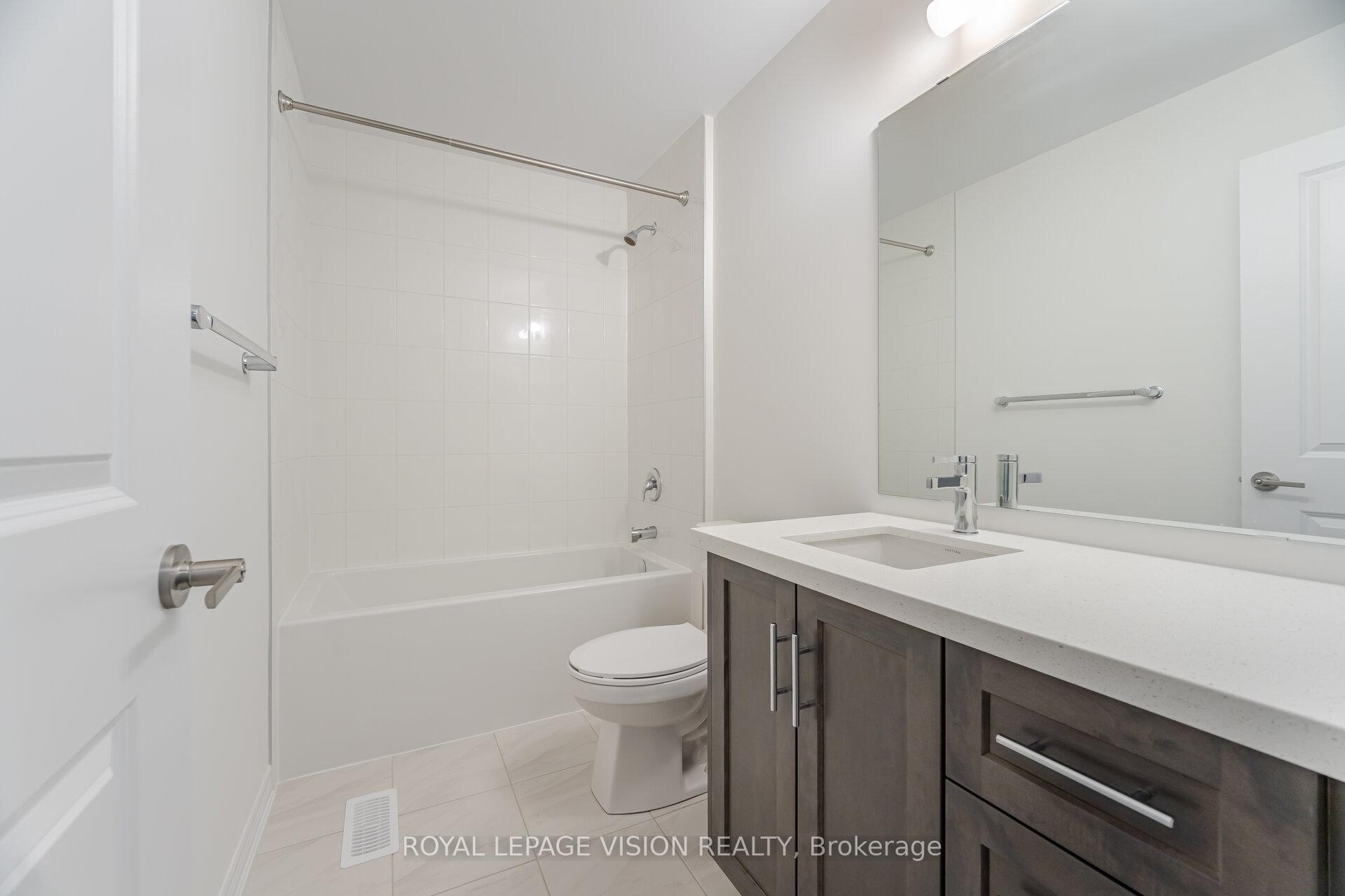 Photo 26 of 38 Folcroft Street, Brampton, Credit Valley — HOMEH