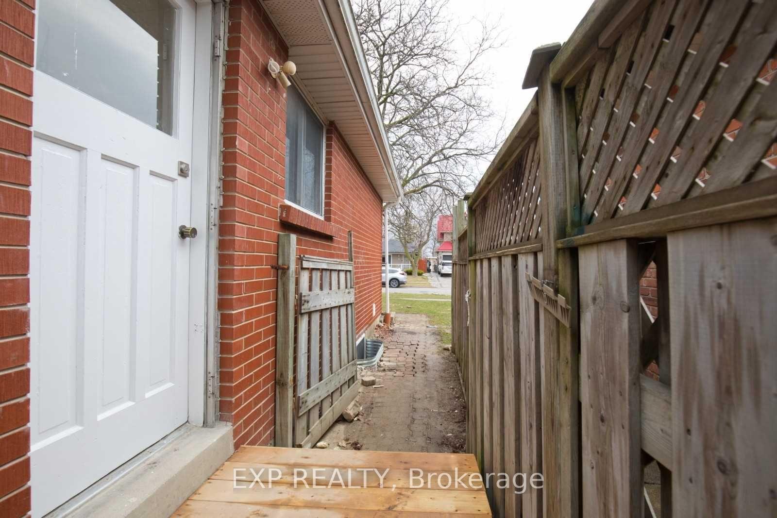 Photo 2 of Unit Lower, 4 Goodwood Road, Brampton, Northgate — HOMEH