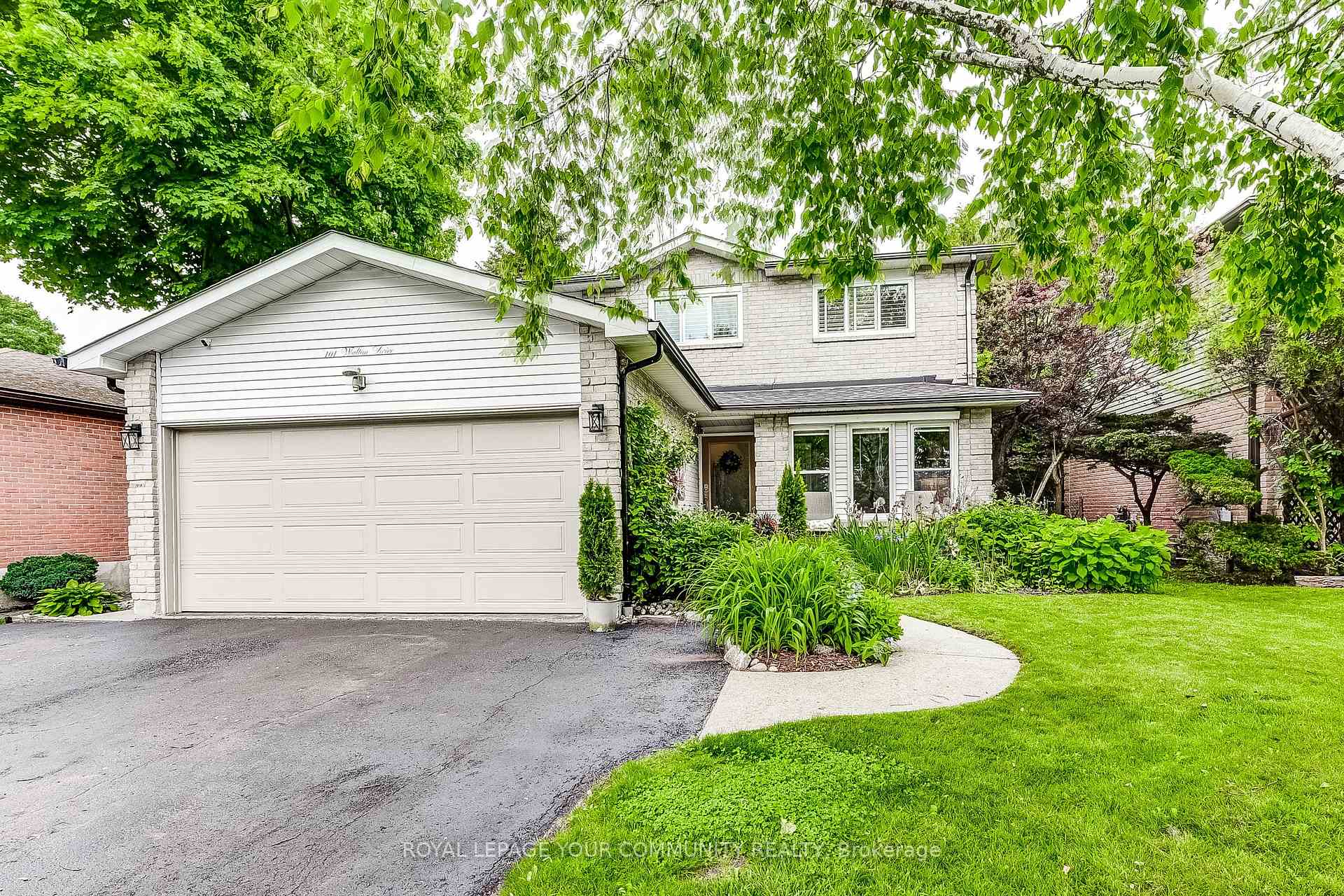 Photo 2 of 101 Walton Drive, Aurora, Aurora Village — HOMEH