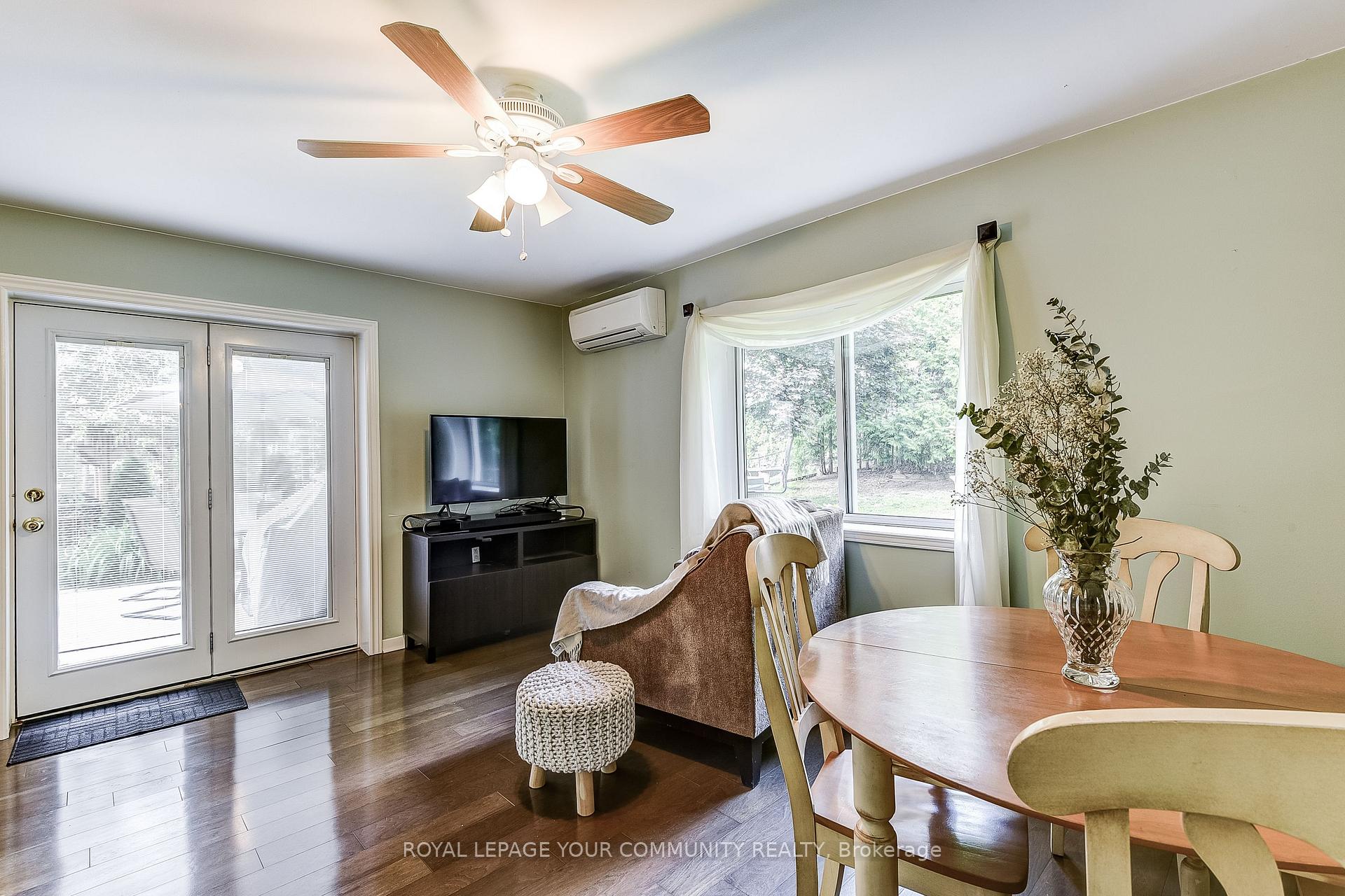Photo 24 of 101 Walton Drive, Aurora, Aurora Village — HOMEH