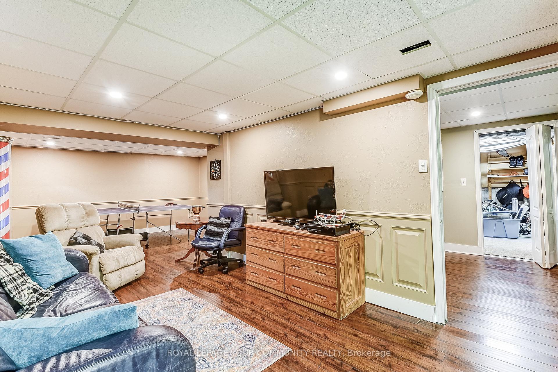 Photo 38 of 101 Walton Drive, Aurora, Aurora Village — HOMEH