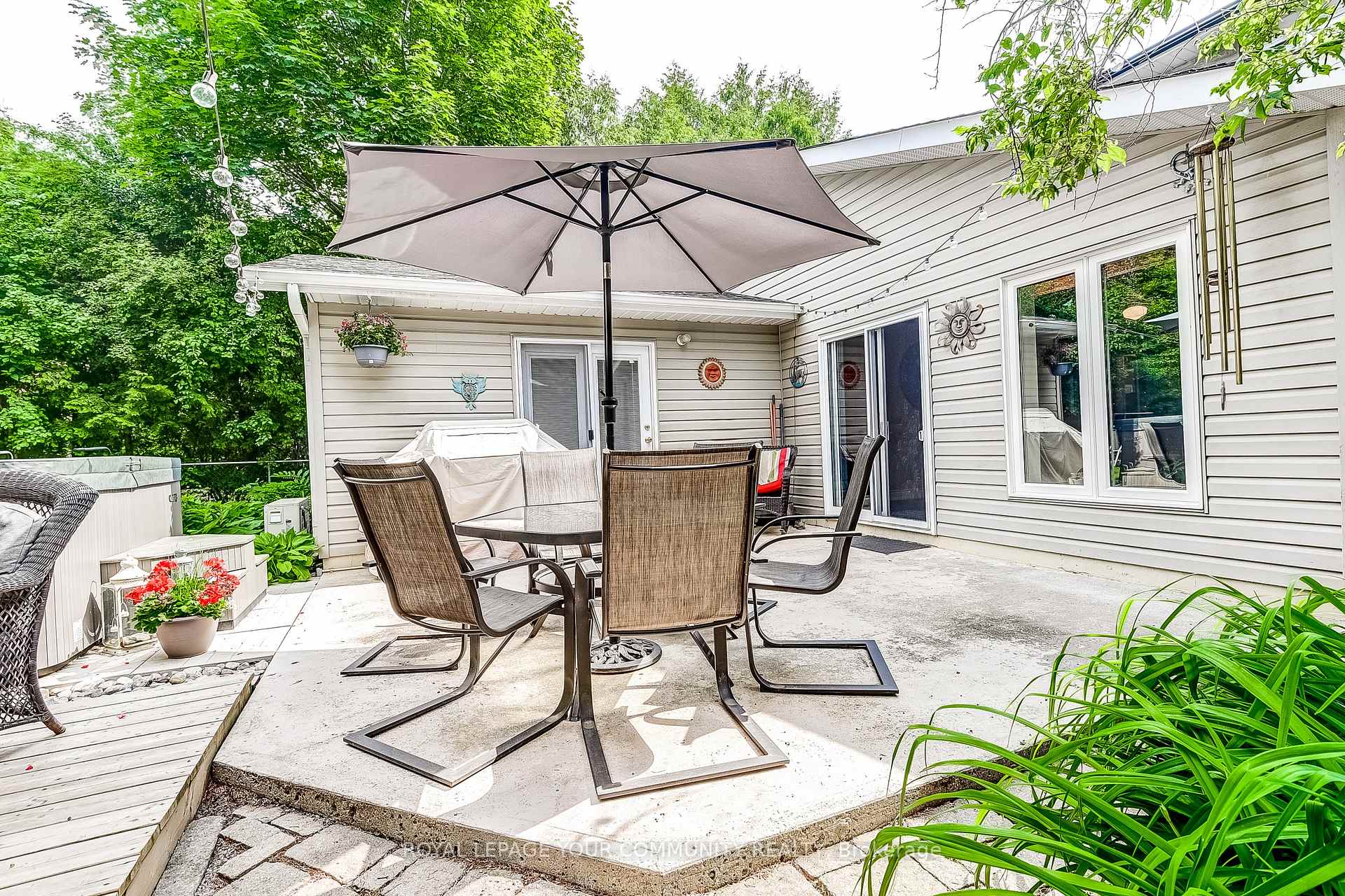 Photo 41 of 101 Walton Drive, Aurora, Aurora Village — HOMEH