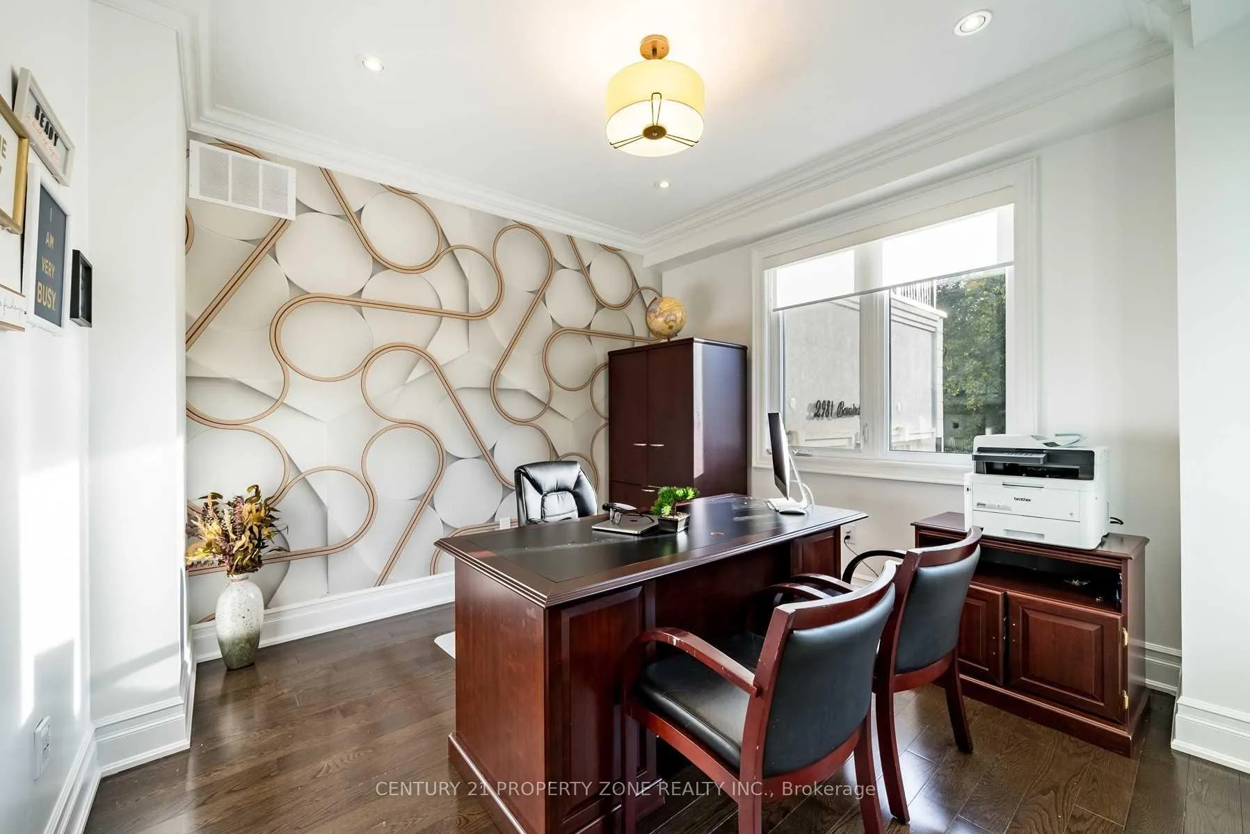 Photo 7 of 2981 Bovaird Drive W, Brampton, Northwest Brampton — HOMEH