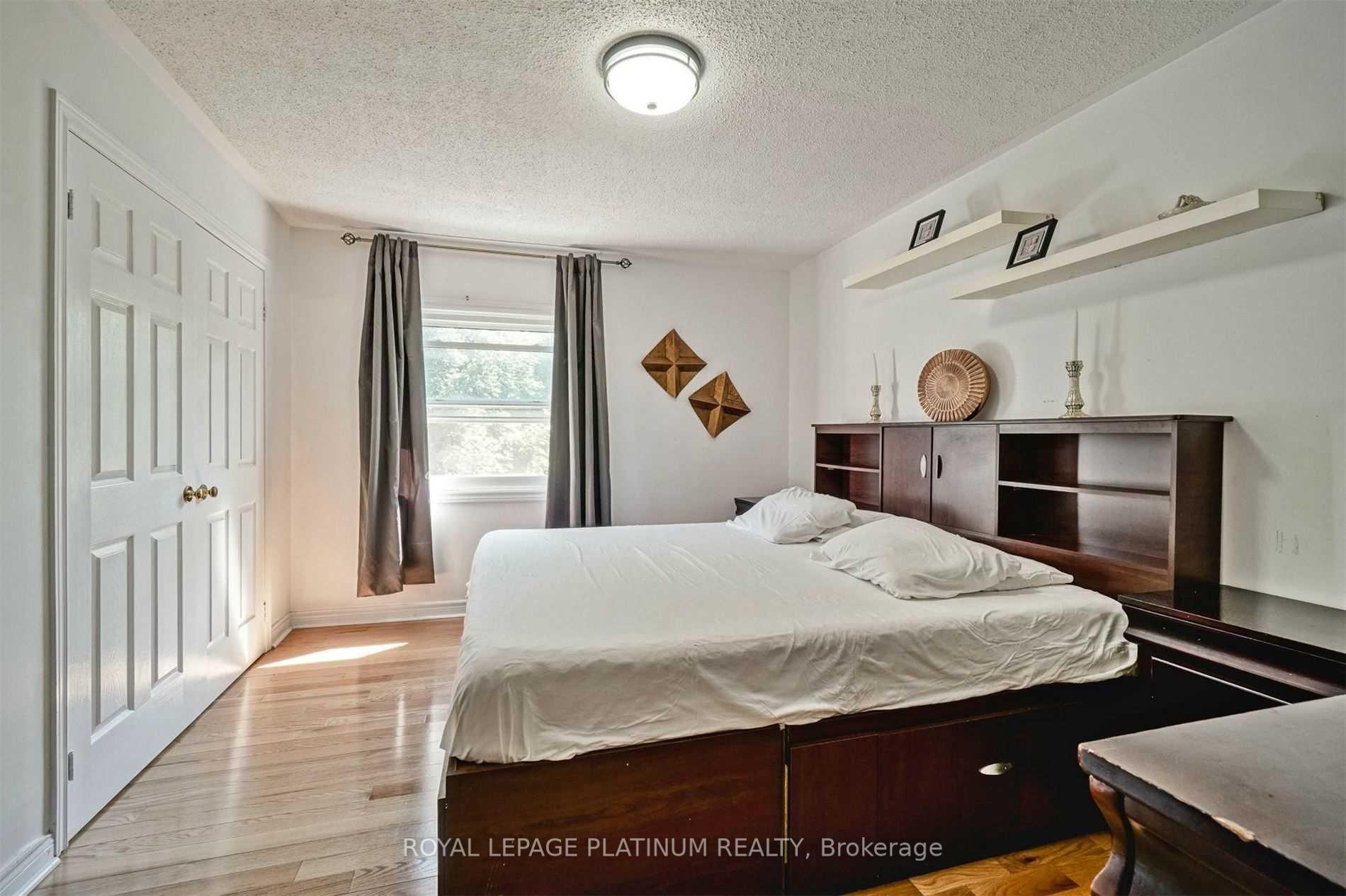 Photo 4 of 47 Quail Feather Crescent, Brampton, Sandringham-Wellington — HOMEH