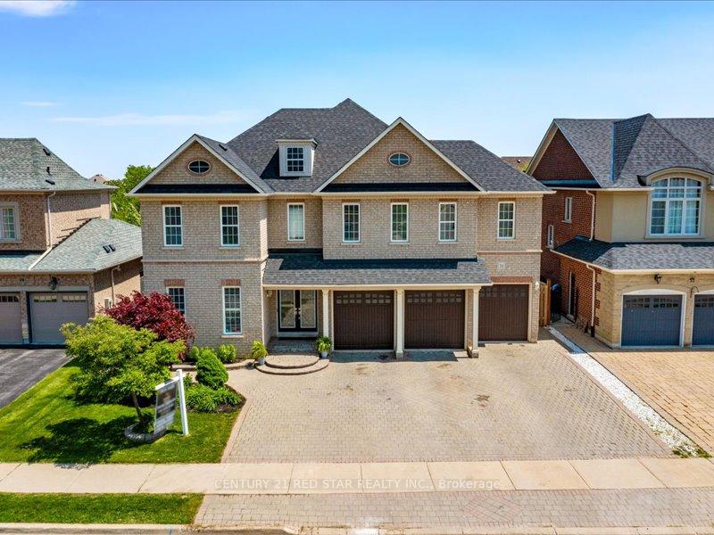 Front of 31 Eiffel Boulevard