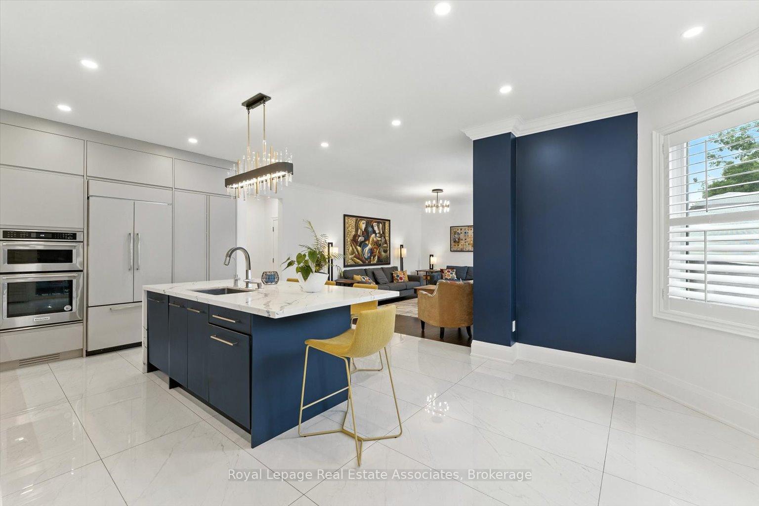 Photo 8 of 27 Grouse Lane, Brampton, Bram West — HOMEH