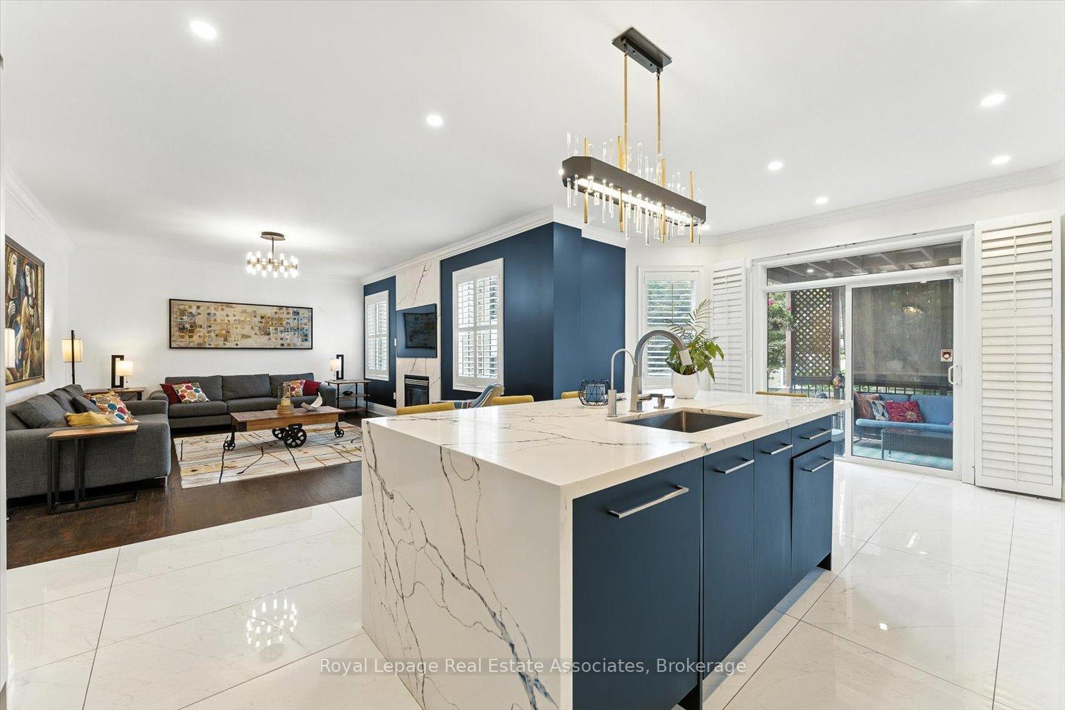 Photo 10 of 27 Grouse Lane, Brampton, Bram West — HOMEH