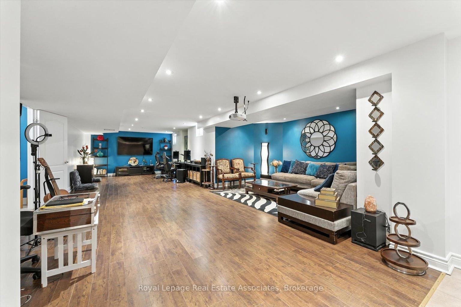 Photo 37 of 27 Grouse Lane, Brampton, Bram West — HOMEH