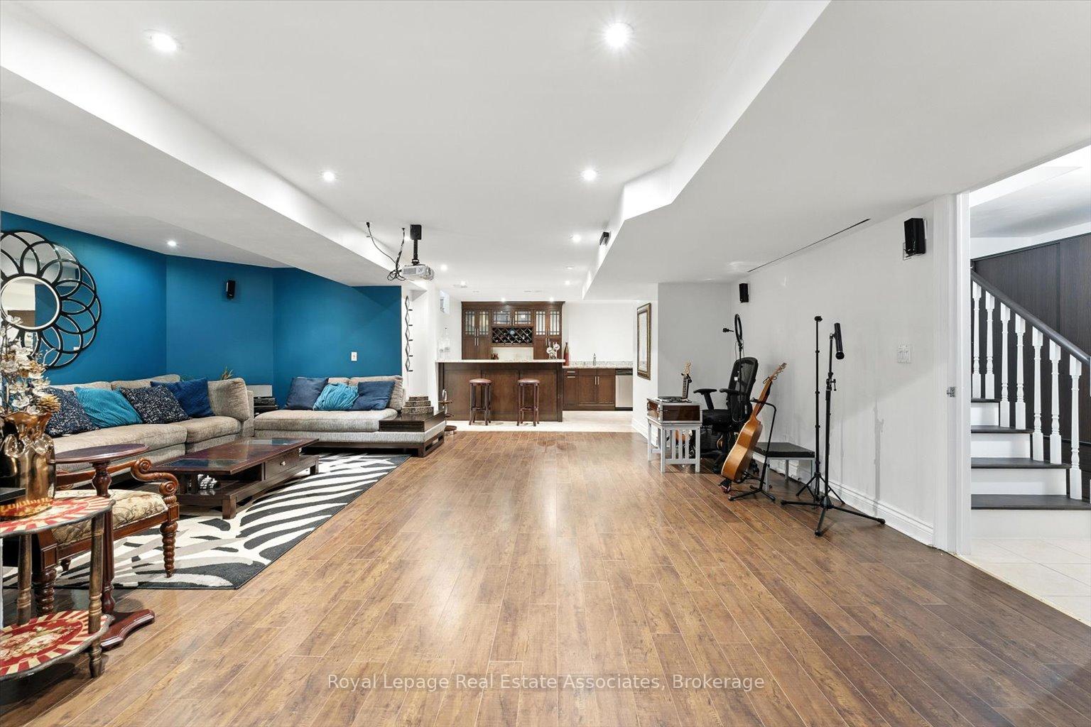 Photo 38 of 27 Grouse Lane, Brampton, Bram West — HOMEH