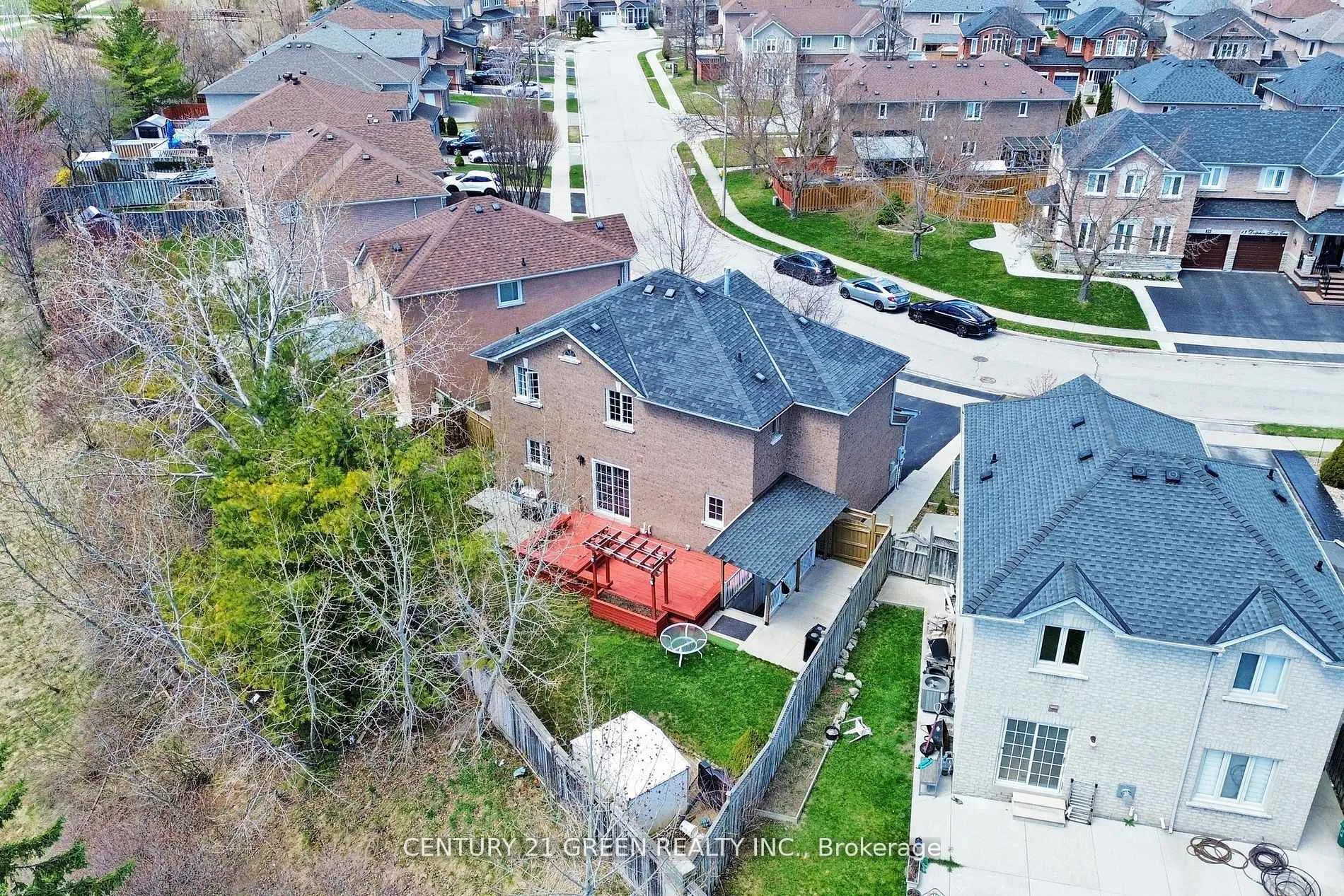 Photo 3 of 26 Dolphin Song Crescent, Brampton, Sandringham-Wellington — HOMEH