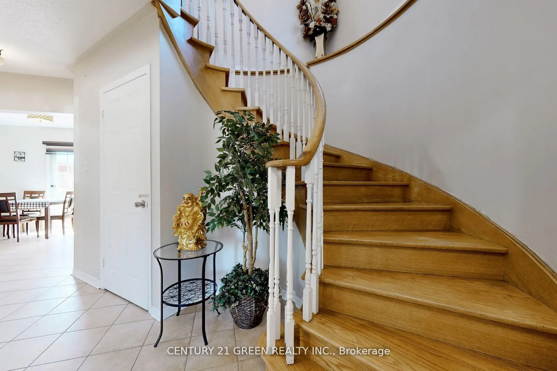 Photo 12 of 26 Dolphin Song Crescent, Brampton, Sandringham-Wellington — HOMEH