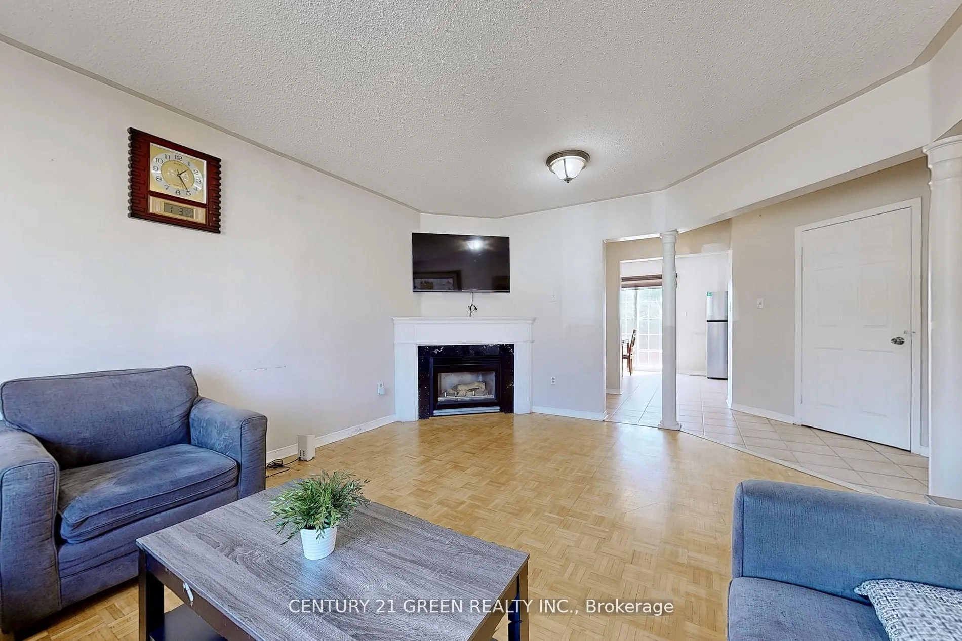 Photo 15 of 26 Dolphin Song Crescent, Brampton, Sandringham-Wellington — HOMEH