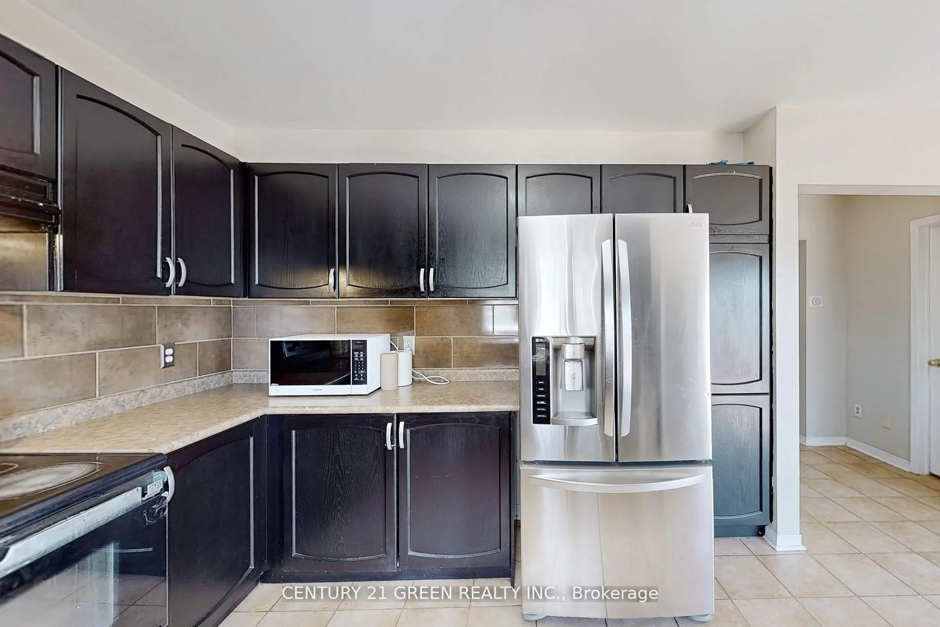 Photo 21 of 26 Dolphin Song Crescent, Brampton, Sandringham-Wellington — HOMEH