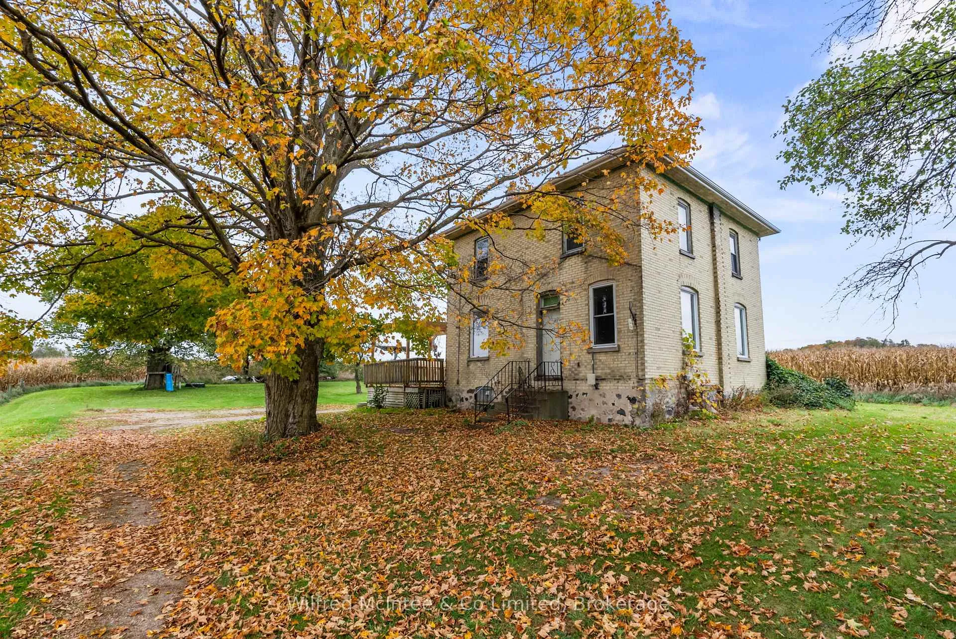 Photo 1 of 570 20 Side Road, Brockton — HOMEH