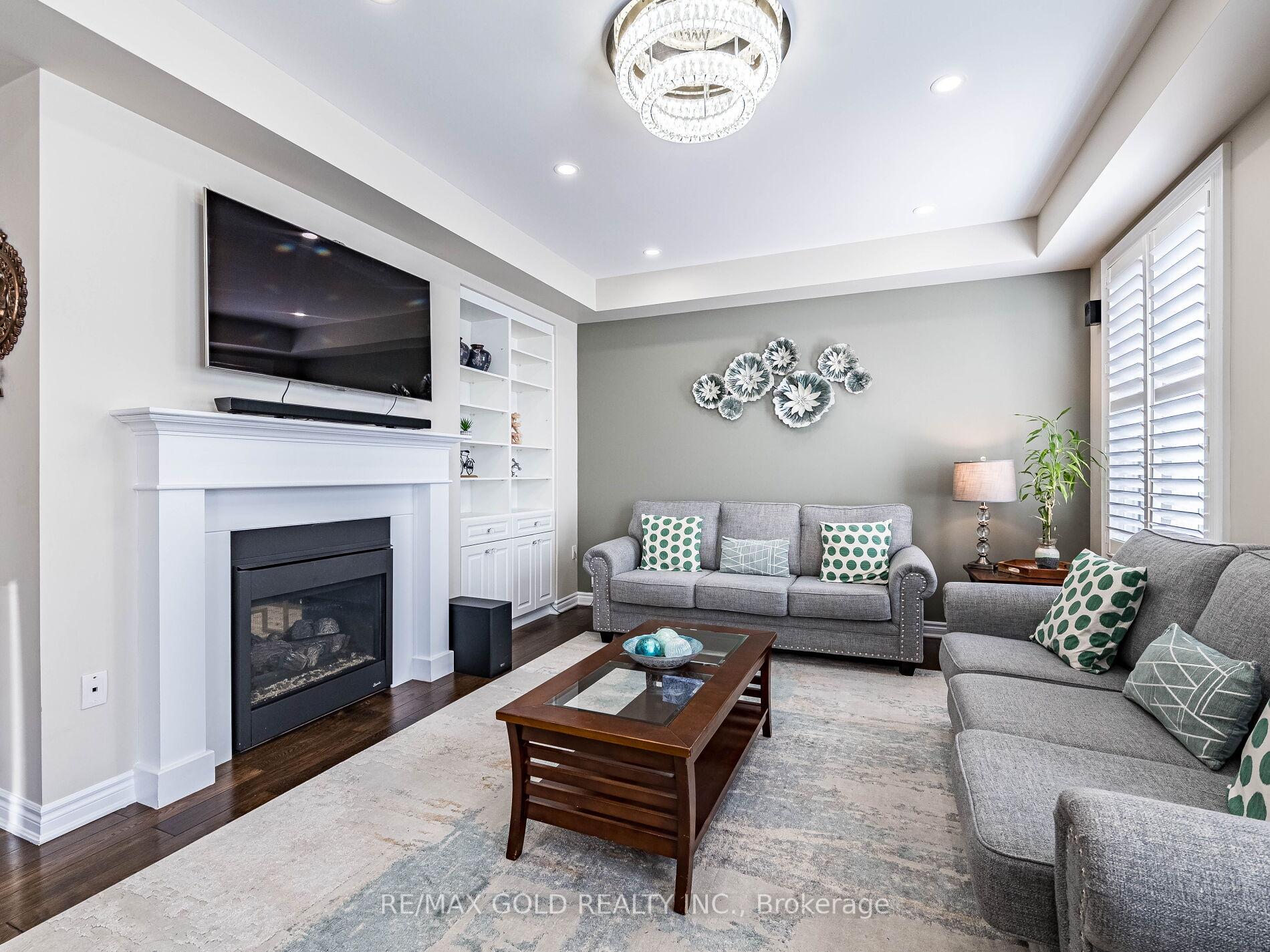 Photo 8 of 140 Thornbush Boulevard, Brampton, Northwest Brampton — HOMEH