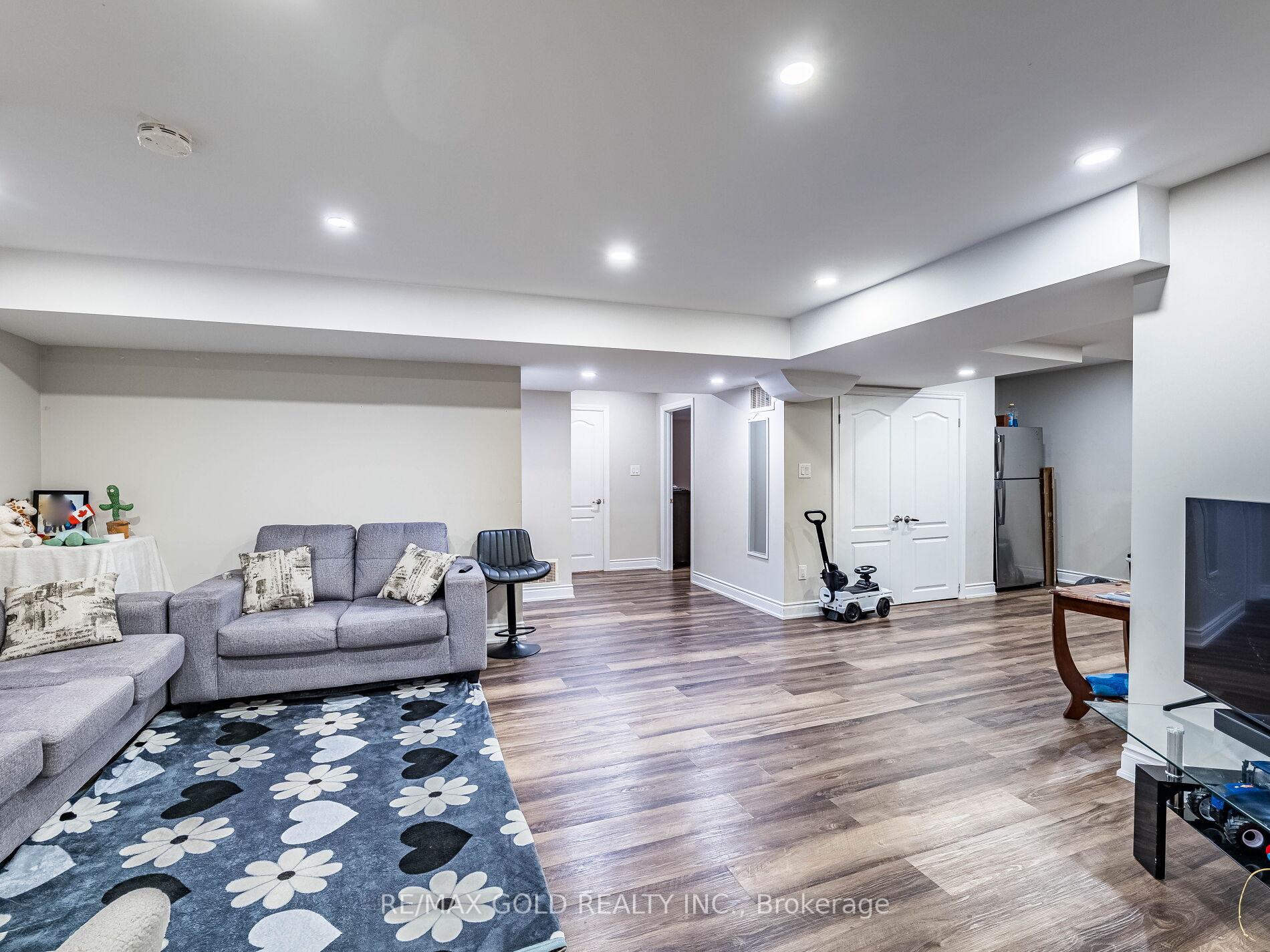 Photo 29 of 140 Thornbush Boulevard, Brampton, Northwest Brampton — HOMEH