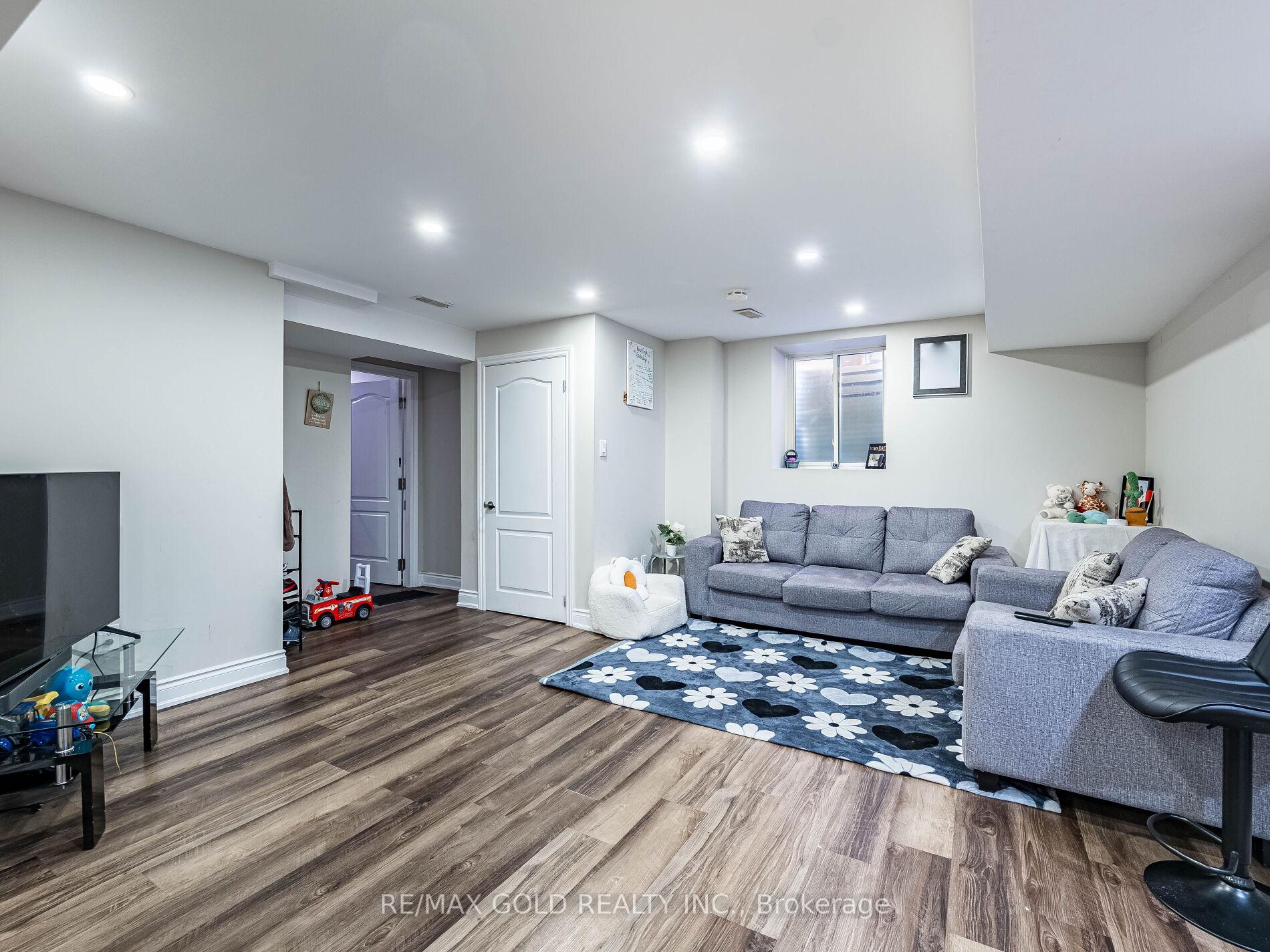 Photo 30 of 140 Thornbush Boulevard, Brampton, Northwest Brampton — HOMEH