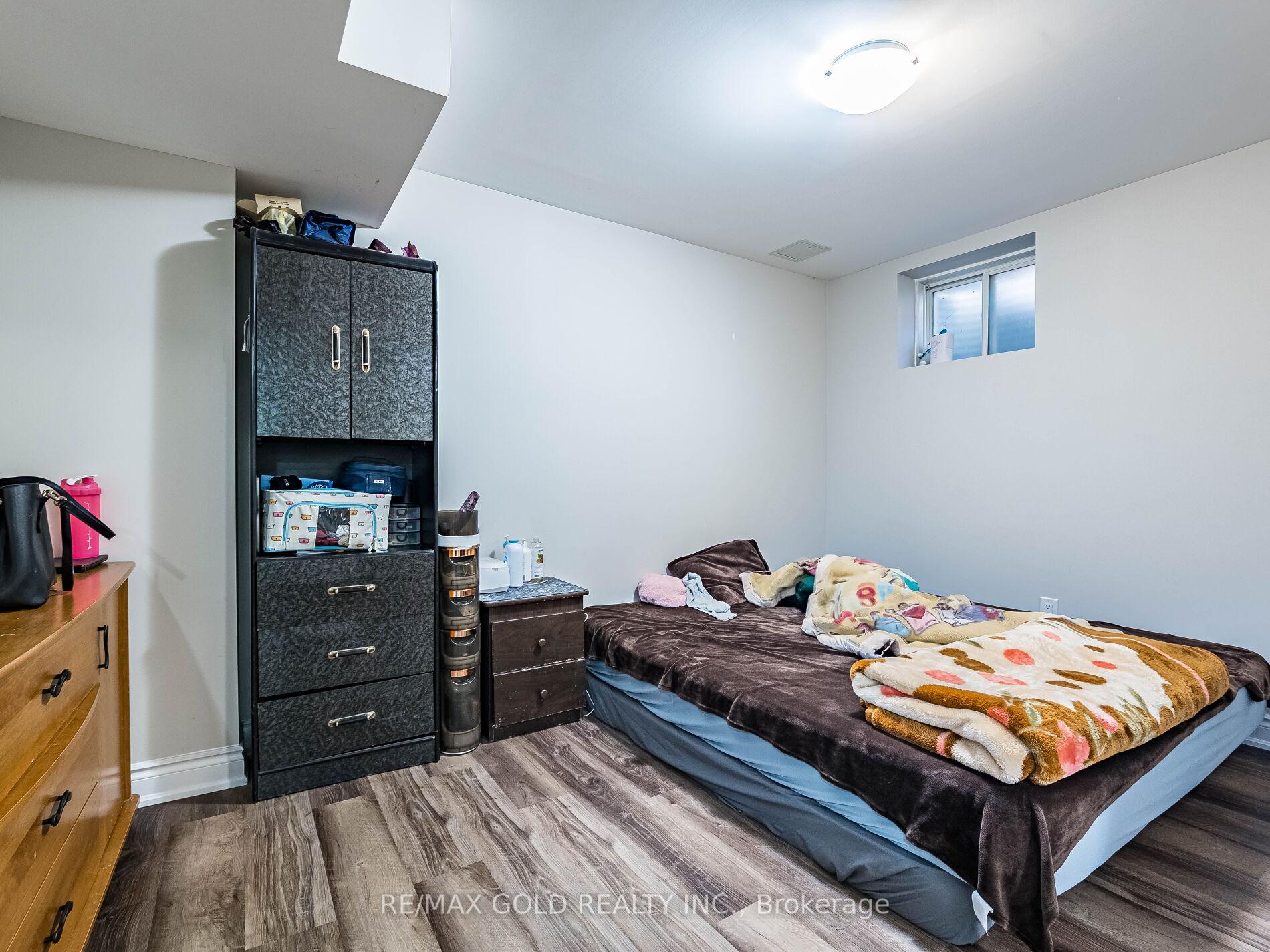 Photo 32 of 140 Thornbush Boulevard, Brampton, Northwest Brampton — HOMEH