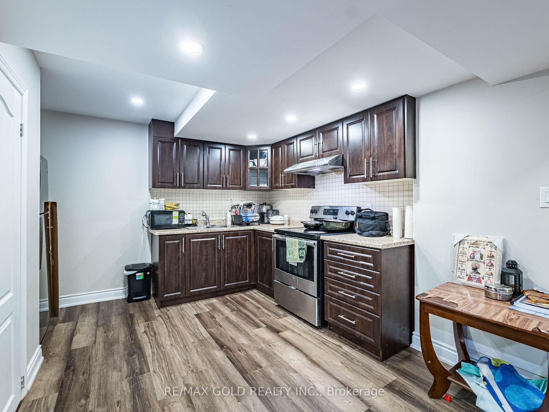 Photo 33 of 140 Thornbush Boulevard, Brampton, Northwest Brampton — HOMEH