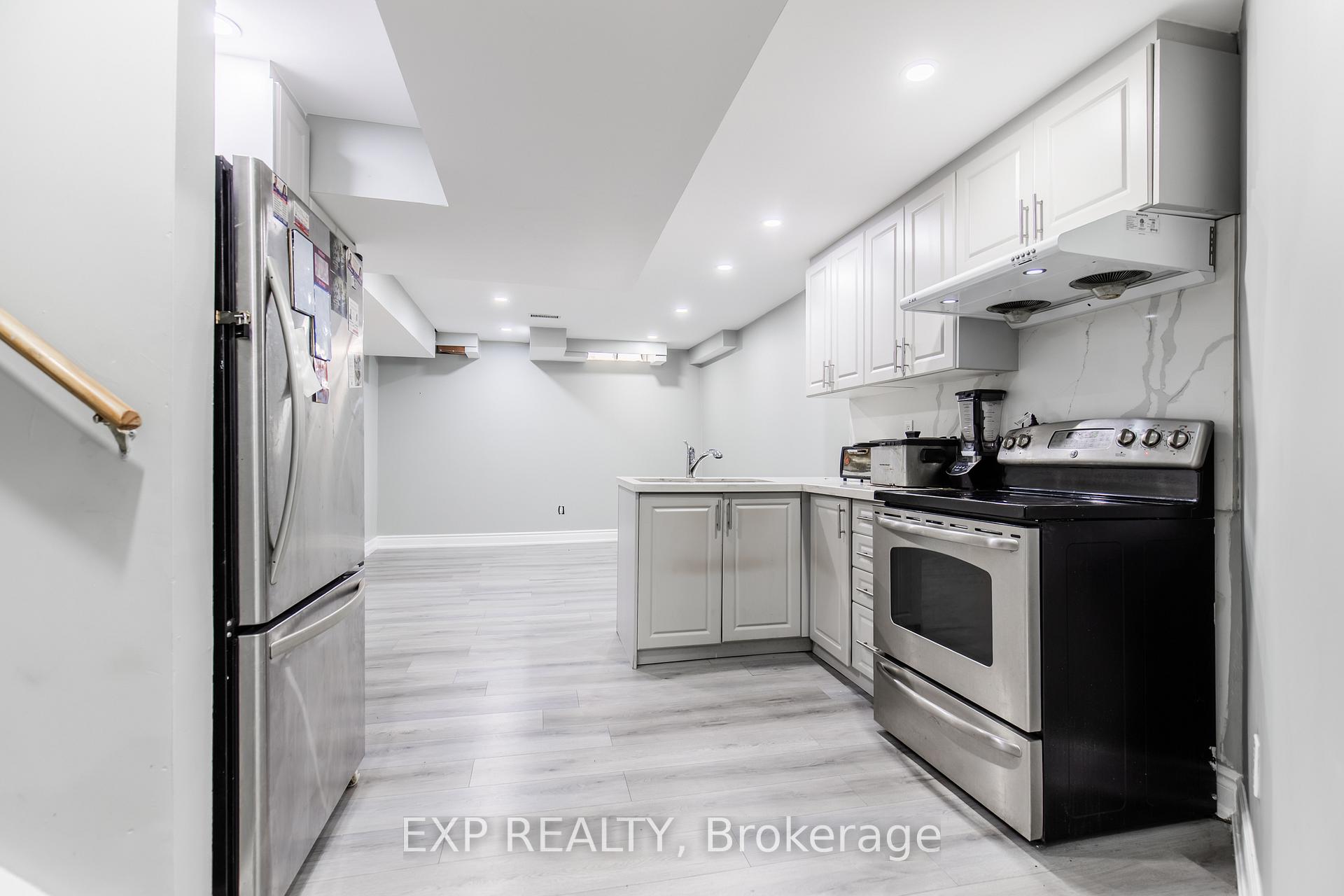 Photo 32 of 334 Van Kirk Drive, Brampton, Northwest Sandalwood Parkway — HOMEH