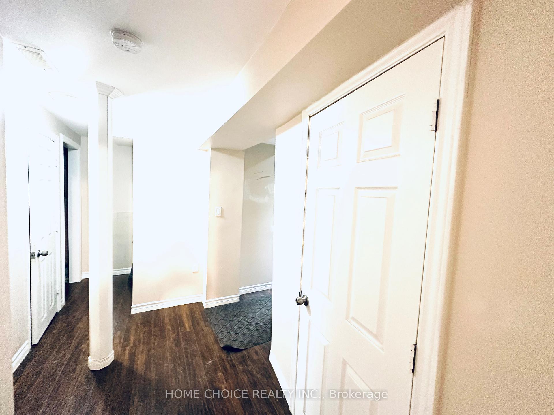Photo 3 of 55 Pressed Brick Drive, Brampton, Brampton North — HOMEH