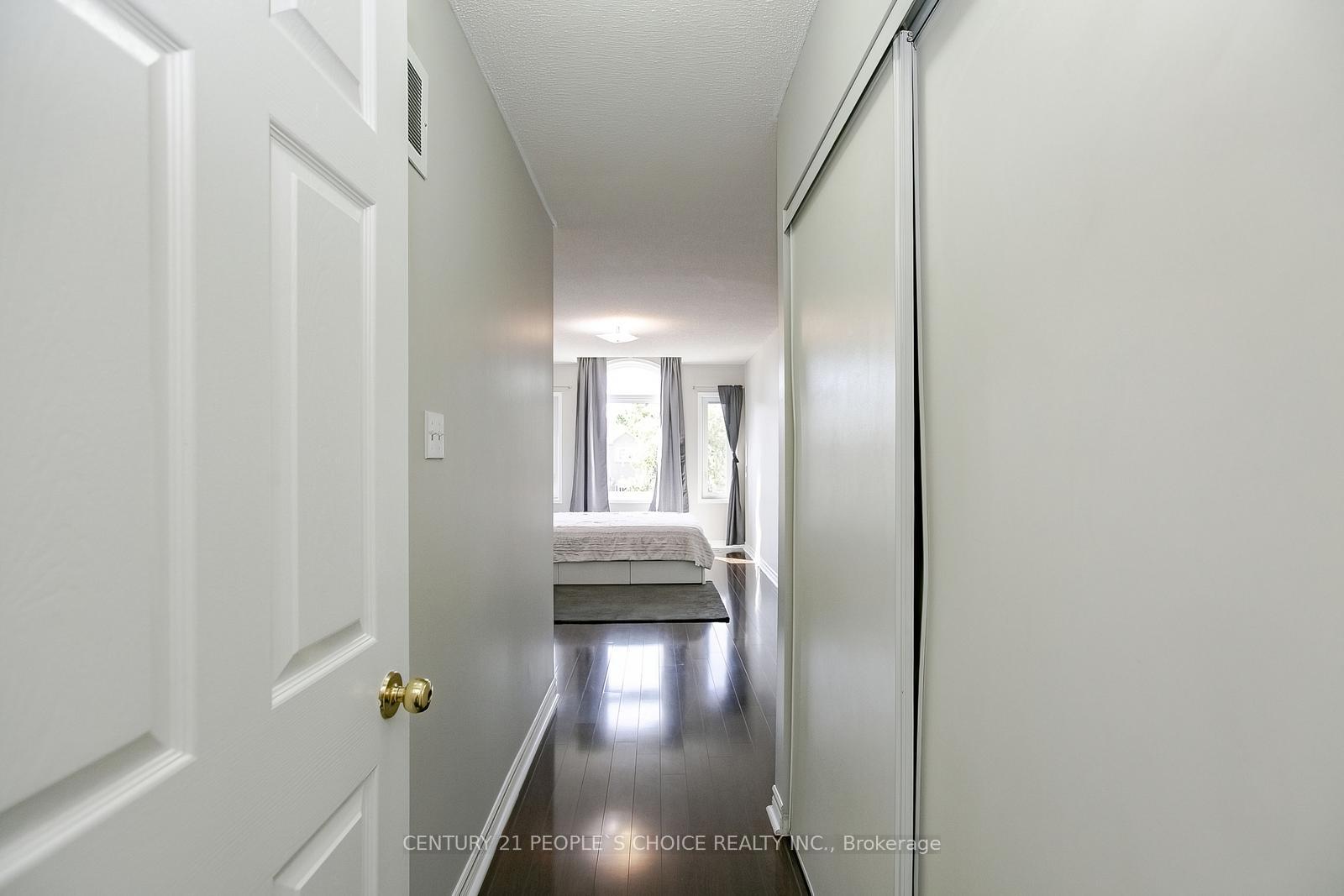 Photo 24 of 27 Caruso Drive, Brampton, Fletcher's West — HOMEH