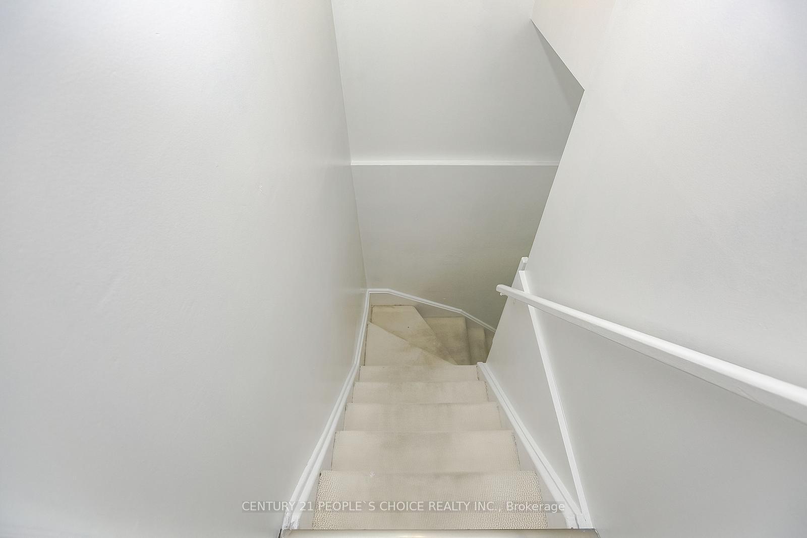 Photo 37 of 27 Caruso Drive, Brampton, Fletcher's West — HOMEH